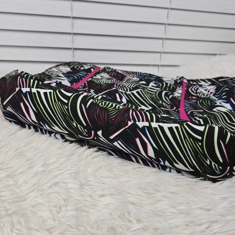 High Sierra Tote Bag with Zippered Closure